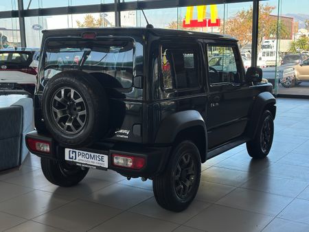 2022-Suzuki-Jimny-15-GLX_6