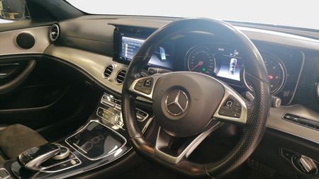 2017-Mercedes-Benz-E-Class-E-350d-Avantgarde_11