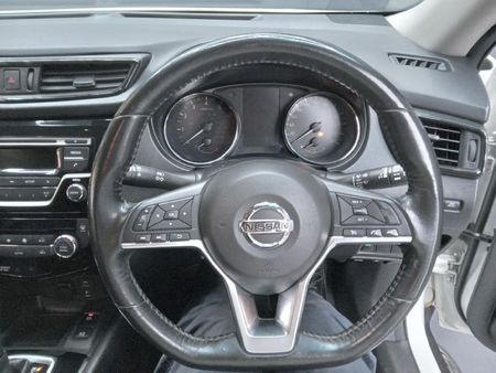 2018-Nissan-X-Trail-25-Acenta-Plus-4x4-Auto-7-seat_12