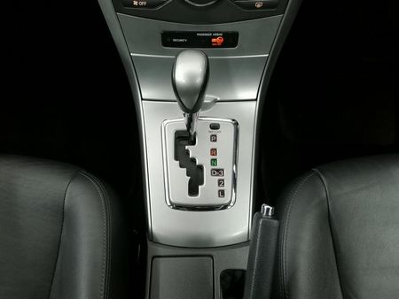 2013-Toyota-Corolla-20-Exclusive-Auto_9