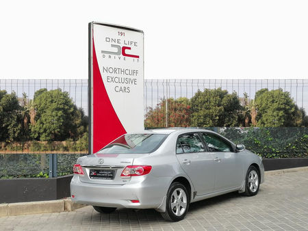 2013-Toyota-Corolla-20-Exclusive-Auto_2
