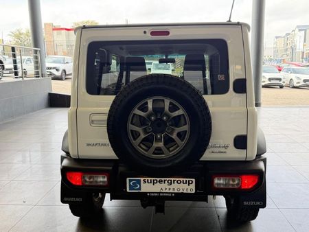 2023-Suzuki-Jimny-15-GLX_5