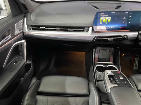 2025-BMW-X1-sDrive18d-M-Sport_14