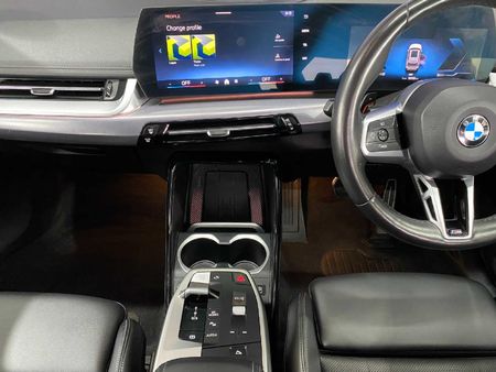 2025-BMW-X1-sDrive18d-M-Sport_17