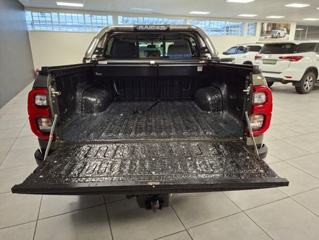 2023-Toyota-Hilux-28-GD-6-Raised-Body-Raider-Auto-Double-Cab_5
