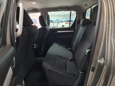 2023-Toyota-Hilux-28-GD-6-Raised-Body-Raider-Auto-Double-Cab_8