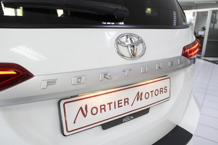 2023-Toyota-Fortuner-AUTOMATIC_11