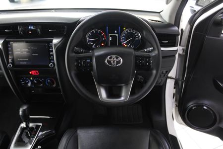 2023-Toyota-Fortuner-AUTOMATIC_16