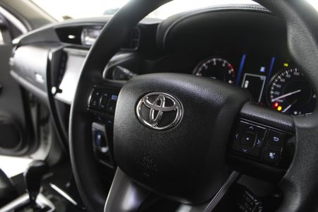2023-Toyota-Fortuner-AUTOMATIC_17