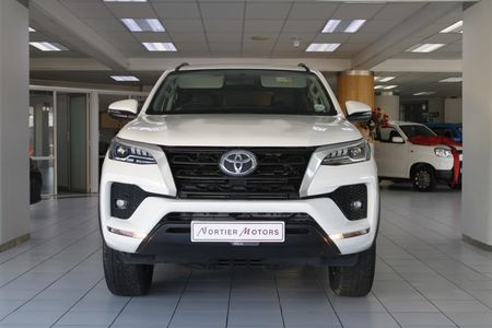 2023-Toyota-Fortuner-AUTOMATIC_2