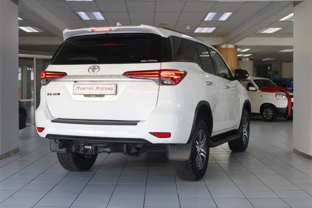 2023-Toyota-Fortuner-AUTOMATIC_4