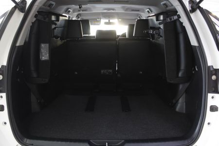 2023-Toyota-Fortuner-AUTOMATIC_8