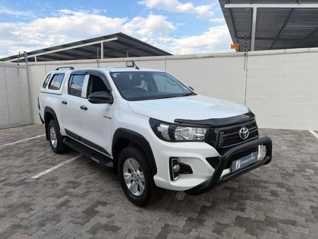 2017-Toyota-Hilux-24-GD-6-Raised-Body-SRX-Double-Cab_0