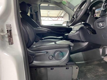 2025-Mercedes-Benz-Vito-116-20-CDI-Tourer-Pro-Auto_11