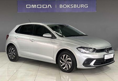 2025-Volkswagen-Polo-10-TSI-Life-Auto-DSG_0
