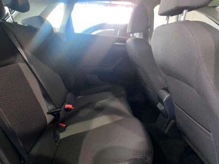 2025-Volkswagen-Polo-10-TSI-Life-Auto-DSG_9