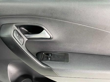 2025-Volkswagen-Polo-Vivo-16-Life_12