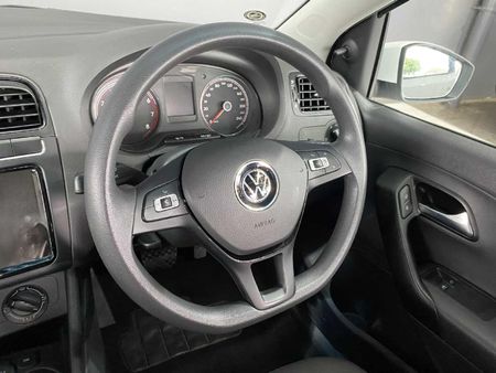 2025-Volkswagen-Polo-Vivo-16-Life_15