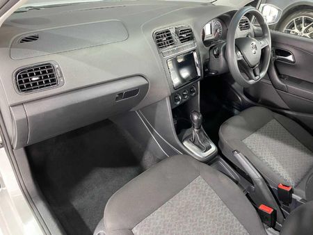 2025-Volkswagen-Polo-Vivo-16-Life_6