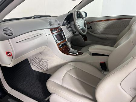 2005-Mercedes-Benz-CLK-500-Cabriolet_6