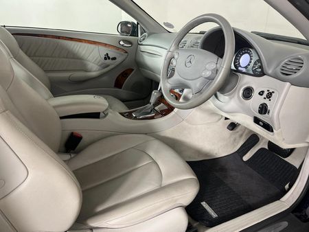 2005-Mercedes-Benz-CLK-500-Cabriolet_7