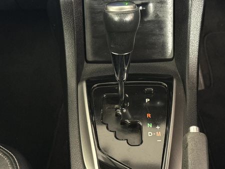2016-Toyota-Corolla-18-High-Auto_9