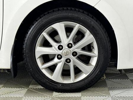 2016-Toyota-Corolla-18-High-Auto_5