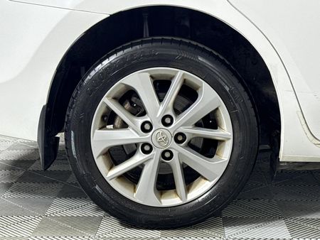 2016-Toyota-Corolla-18-High-Auto_7