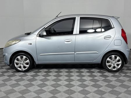 2013-Hyundai-i10-125-GLS-Fluid_19
