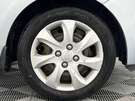 2013-Hyundai-i10-125-GLS-Fluid_5