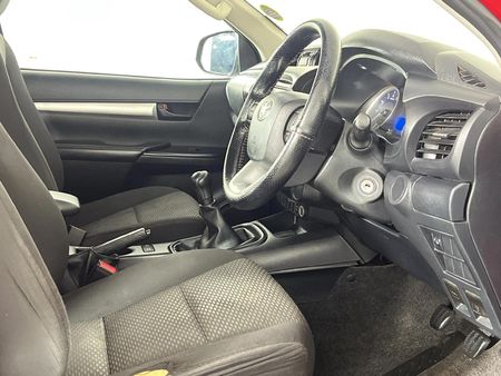 2020-Toyota-Hilux-27-VVTi-Raised-Body-S-Double-Cab_9