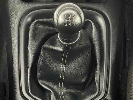2020-Toyota-Hilux-27-VVTi-Raised-Body-S-Double-Cab_10