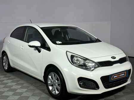 2012-Kia-Rio-14-5-dr_15