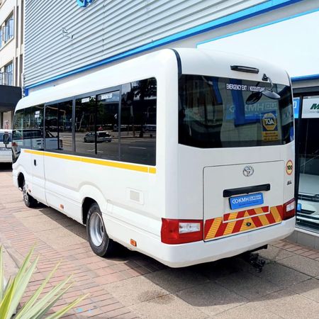 2022-Toyota-Coaster-28D-GL-Auto-23-Seater_2