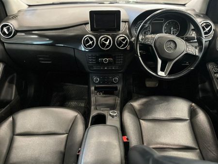2013-Mercedes-Benz-B-Class-B-200-BE-Auto_9