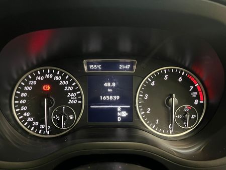 2013-Mercedes-Benz-B-Class-B-200-BE-Auto_10
