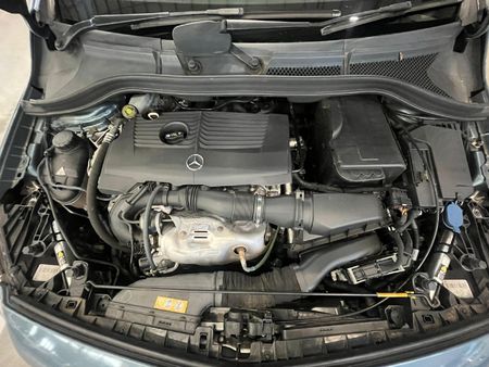 2013-Mercedes-Benz-B-Class-B-200-BE-Auto_12