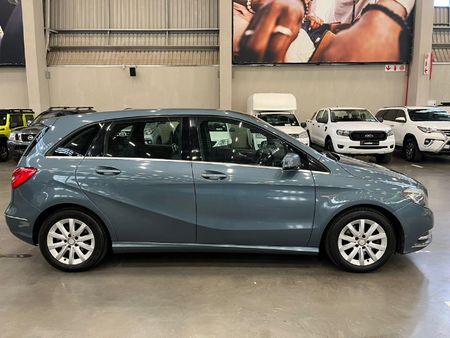 2013-Mercedes-Benz-B-Class-B-200-BE-Auto_1