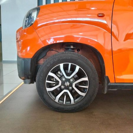 2026-Suzuki-S-Presso-10-GL_4