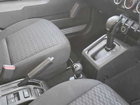 2024-Suzuki-Jimny-15-GLX-AllGrip-5-Door-Auto_11