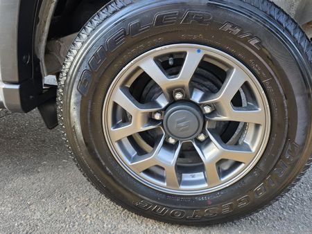 2024-Suzuki-Jimny-15-GLX-AllGrip-5-Door-Auto_18