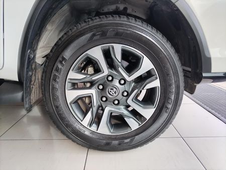 2025-Toyota-Fortuner-24-GD-6-4x4-Auto_15