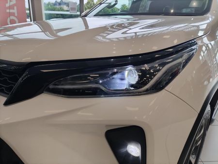 2025-Toyota-Fortuner-24-GD-6-4x4-Auto_20
