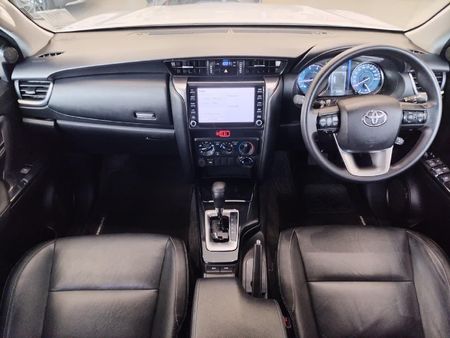 2025-Toyota-Fortuner-24-GD-6-4x4-Auto_5
