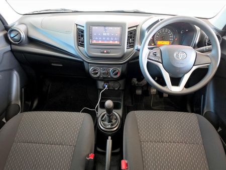 2026-Toyota-Vitz-10_5