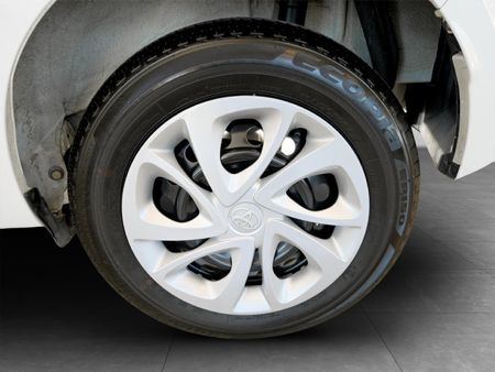 2026-Toyota-Vitz-10_7