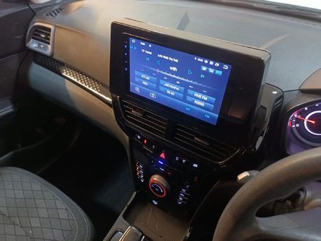 2025-Mahindra-XUV-3XO-12T-MX2-Auto_16