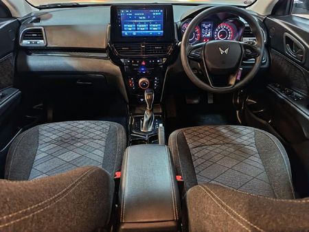 2025-Mahindra-XUV-3XO-12T-MX2-Auto_23