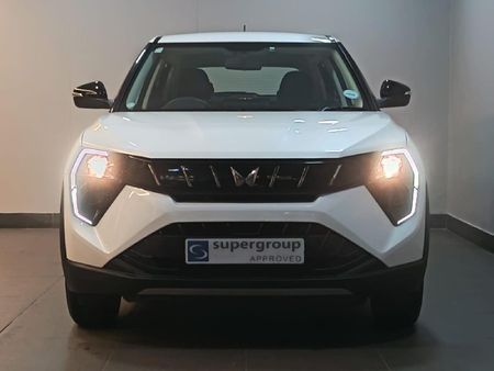 2025-Mahindra-XUV-3XO-12T-MX2-Auto_6