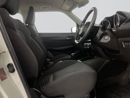 2023-Suzuki-Swift-12-GL-Auto_9